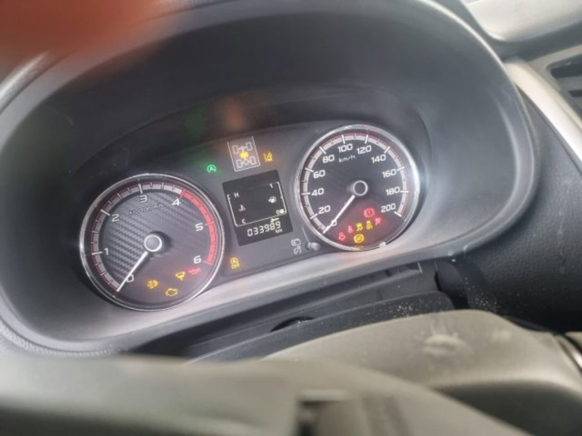 Mitsubishi L200 2.4 DI-D/181CV Double Cab Intense Hp Mivec SDA (11)