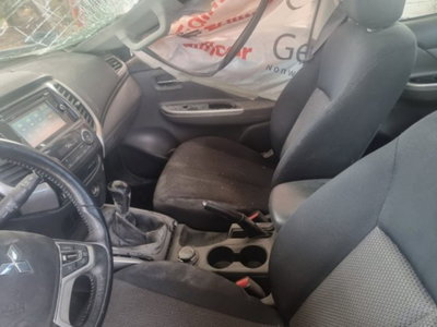Mitsubishi L200 2.4 DI-D/181CV Double Cab Intense Hp Mivec SDA (12)