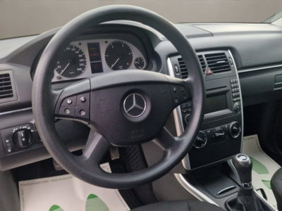 Mercedes-Benz Classe B 180 CDI Sport (10)