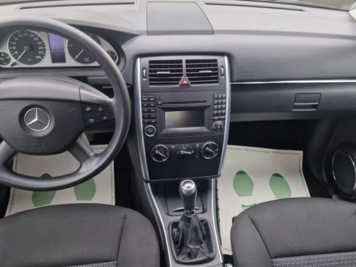 Mercedes-Benz Classe B 180 CDI Sport (16)
