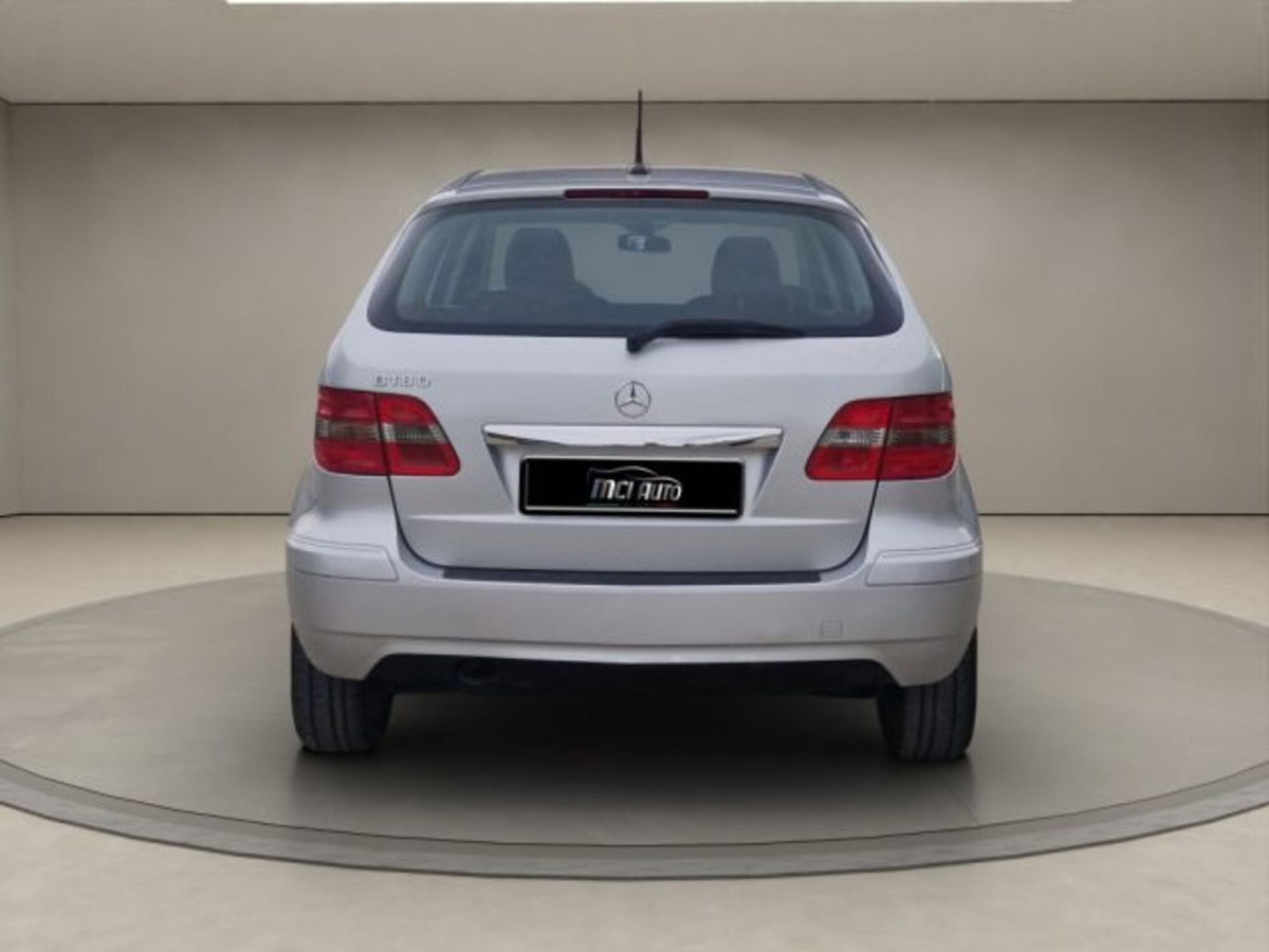 Mercedes-Benz Classe B 180 CDI Sport (4)