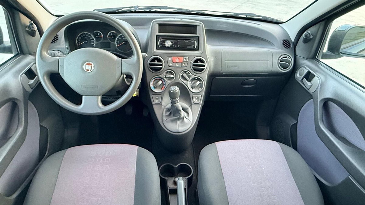 Fiat Panda 1.2 Emotion Euro 5 (13)