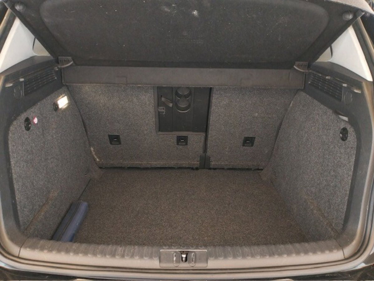 Volkswagen Tiguan 2.0 TDI 110 CV Cross BlueMotion Technology (12)