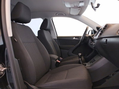 Volkswagen Tiguan 2.0 TDI 110 CV Cross BlueMotion Technology (13)