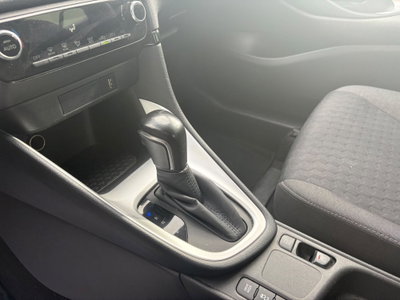 Toyota Yaris 1.5 Hybrid 5 porte Energy (10)