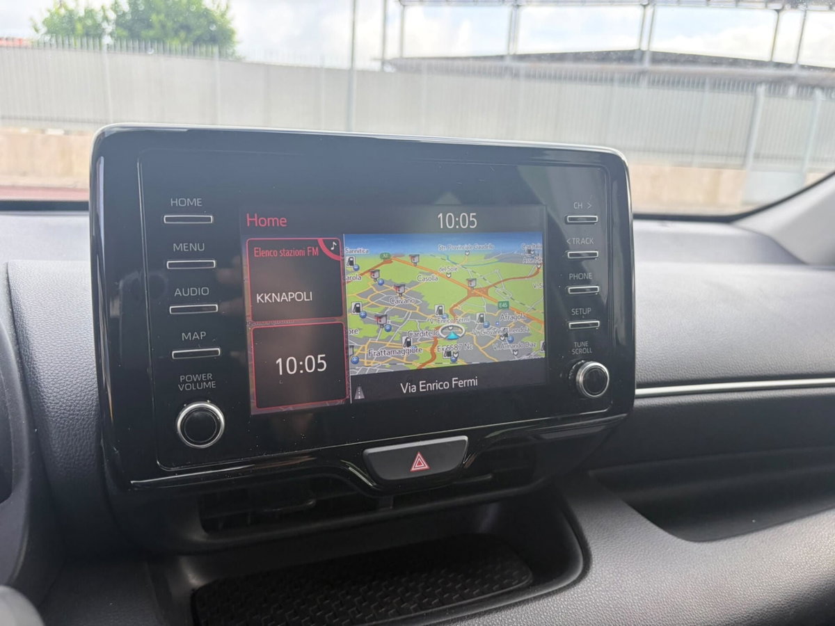 Toyota Yaris 1.5 Hybrid 5 porte Energy (11)