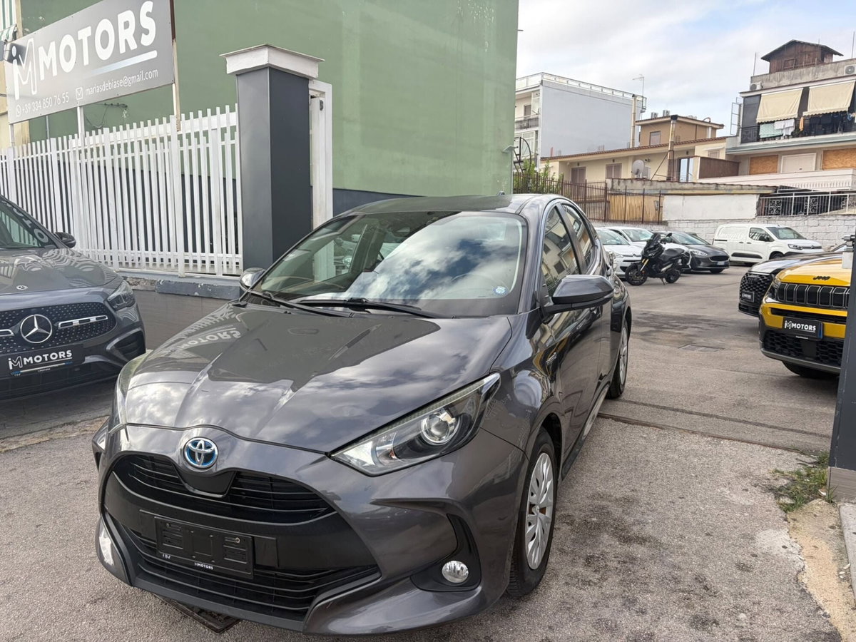 Toyota Yaris 1.5 Hybrid 5 porte Energy (2)