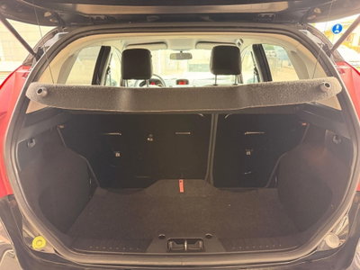 Ford Fiesta 1.2 82CV 5 porte (15)