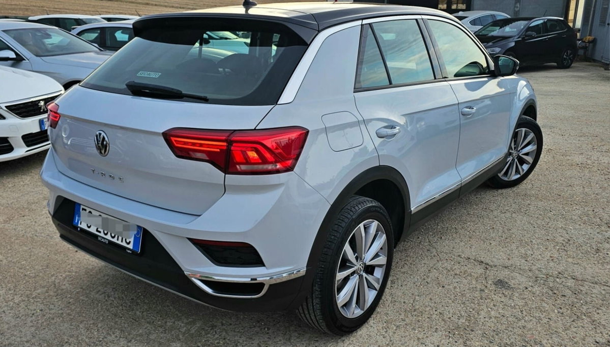 Volkswagen T-Roc 1.0 tsi Sport 115cv (11)