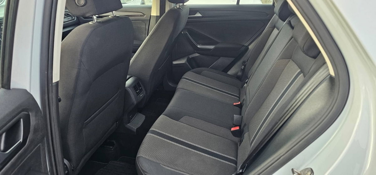 Volkswagen T-Roc 1.0 tsi Sport 115cv (13)