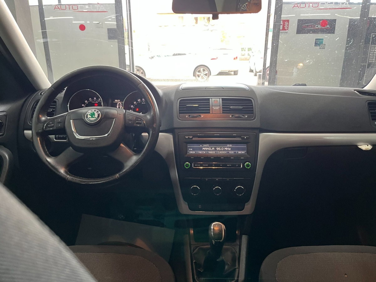 Skoda Yeti 2.0 TDI CR 110CV 4x4 Elegance (11)