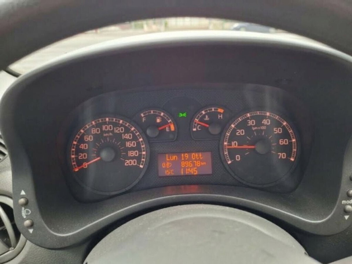Fiat Panda 1.2 Emotion (12)