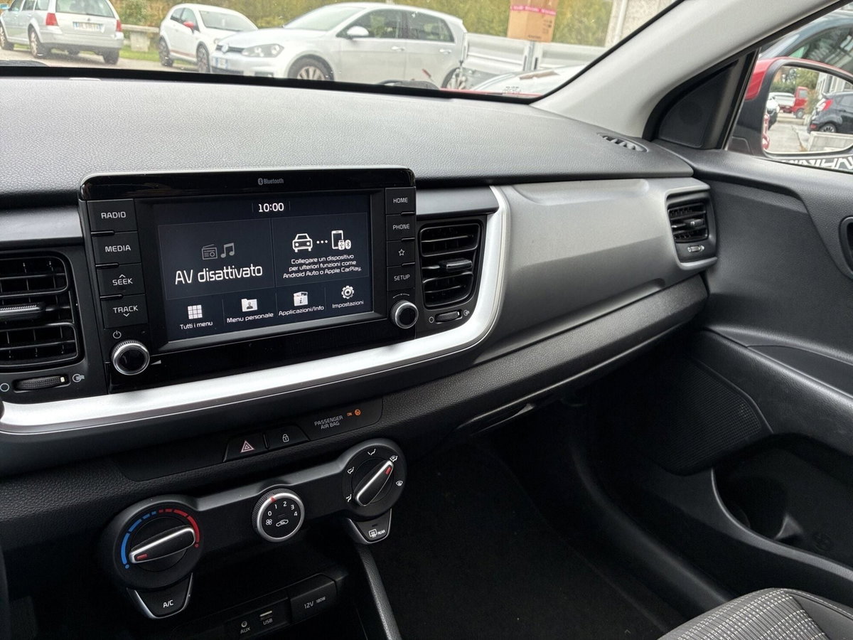 Kia Stonic 1.6 CRDi 110 CV Style (16)