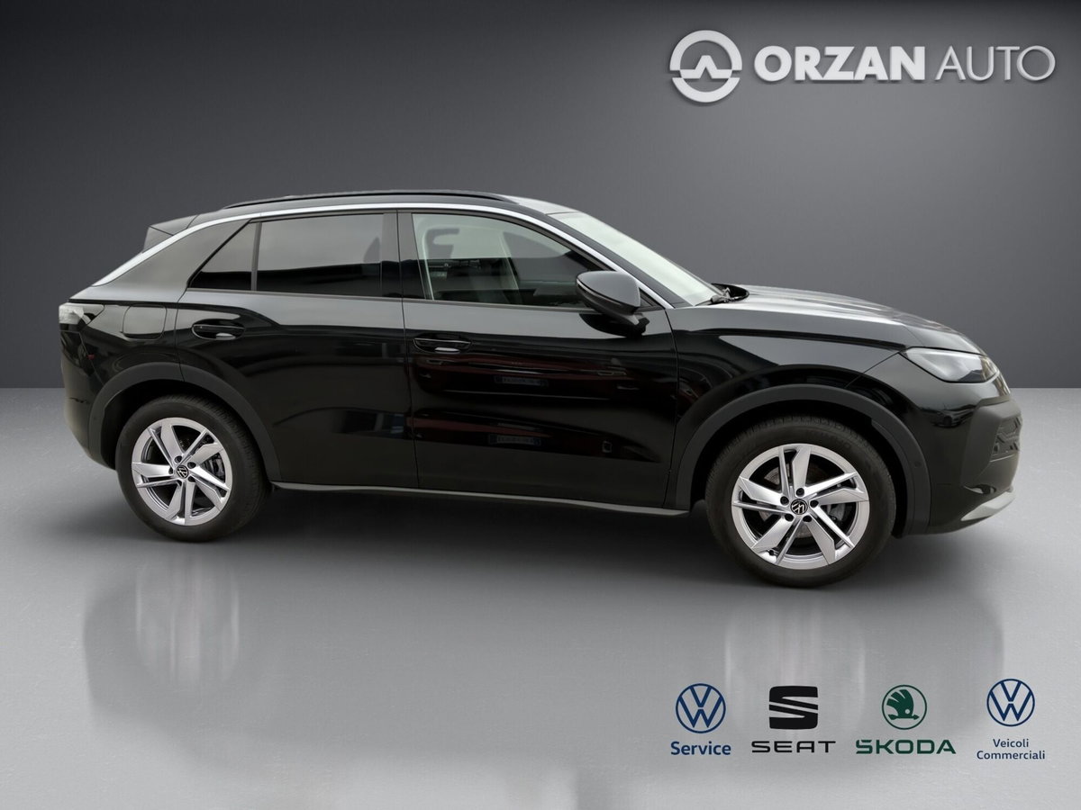 Volkswagen T-Roc 1.5 etsi Life 150cv dsg (8)