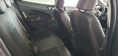 Ford EcoSport 1.5 TDCi 95 CV Titanium S (12)