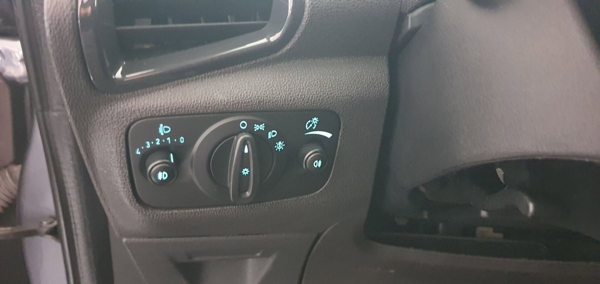 Ford EcoSport 1.5 TDCi 95 CV Titanium S (7)
