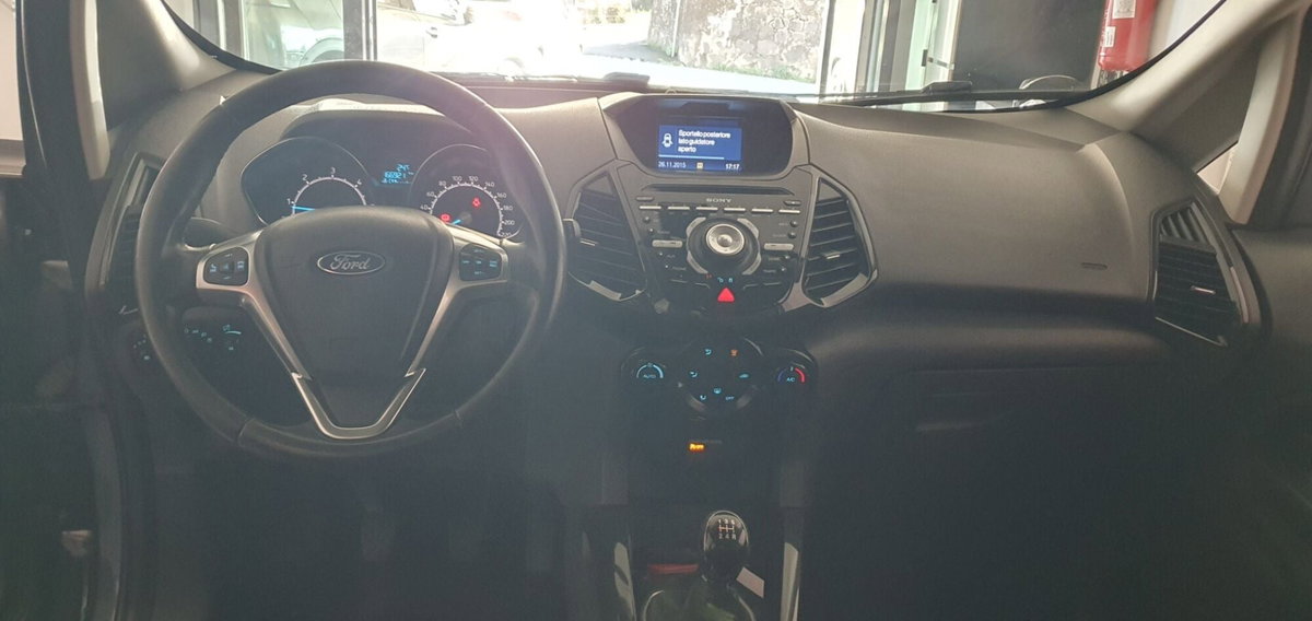 Ford EcoSport 1.5 TDCi 95 CV Titanium S (8)