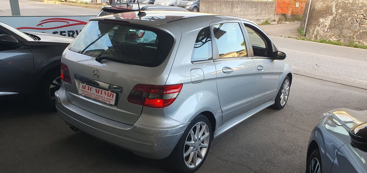 Mercedes-Benz Classe B 200 CDI Sport (3)