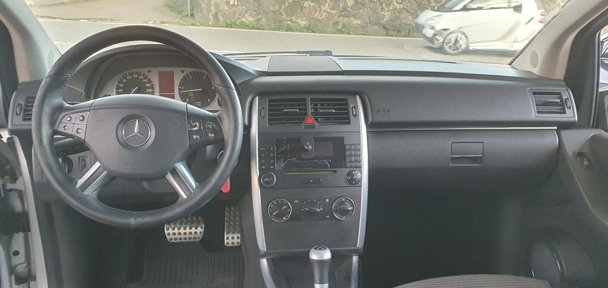 Mercedes-Benz Classe B 200 CDI Sport (6)