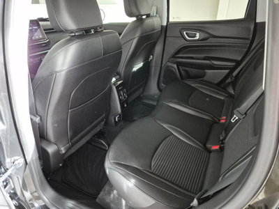 Jeep Compass 1.3 T4 190CV PHEV AT6 4xe Limited (9)