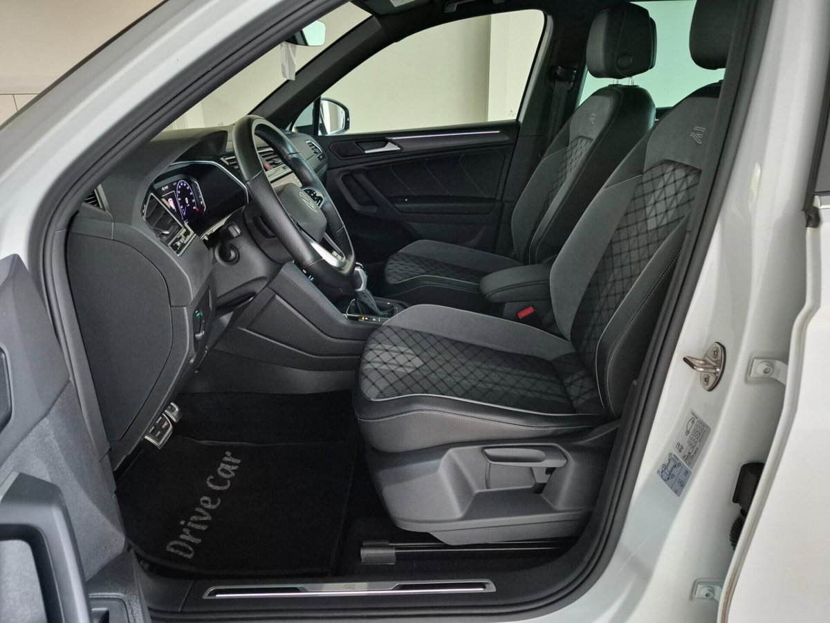 Volkswagen Tiguan 1.5 TSI 150 CV DSG ACT R-Line (13)