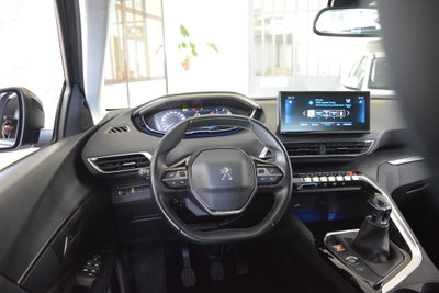Peugeot 3008 BlueHDi 130 S&S EAT8 Allure Pack (16)