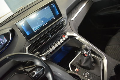 Peugeot 3008 BlueHDi 130 S&S EAT8 Allure Pack (19)