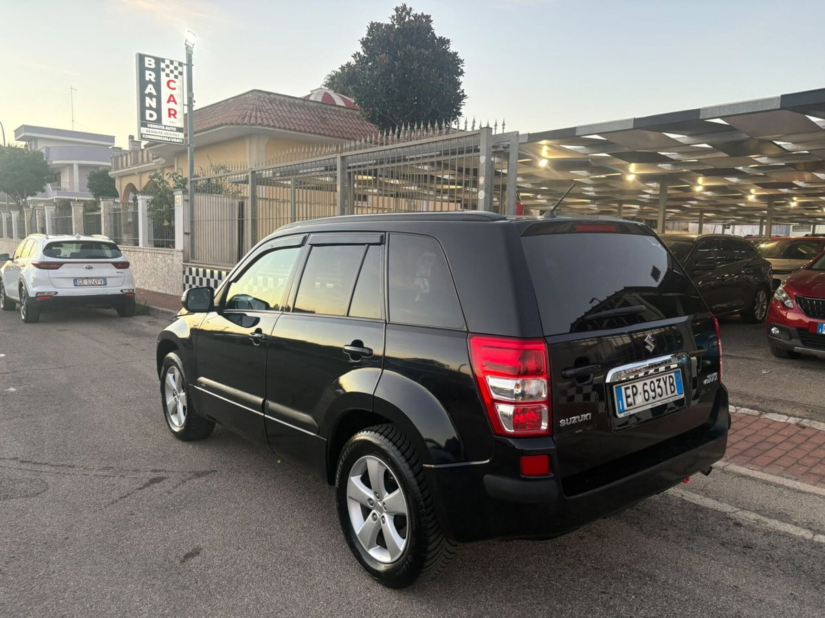 Suzuki Grand Vitara 1.9 DDiS 5 porte Crossover Evolution Plus (7)