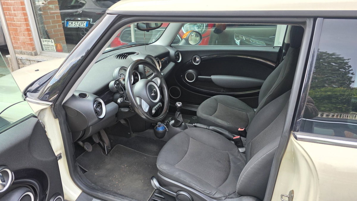 MINI Mini 1.4 16V Ray G (7)