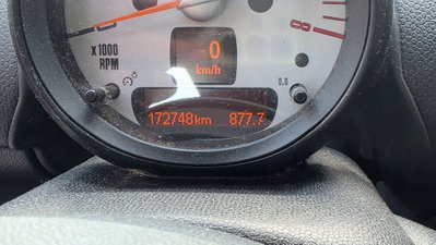MINI Mini 1.6 16V Cooper (8)