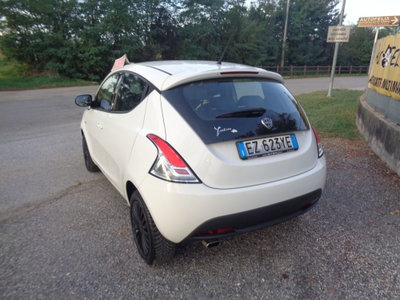 Lancia Ypsilon 1.3 MJT 16V 95 CV 5 porte S&S Silver (10)