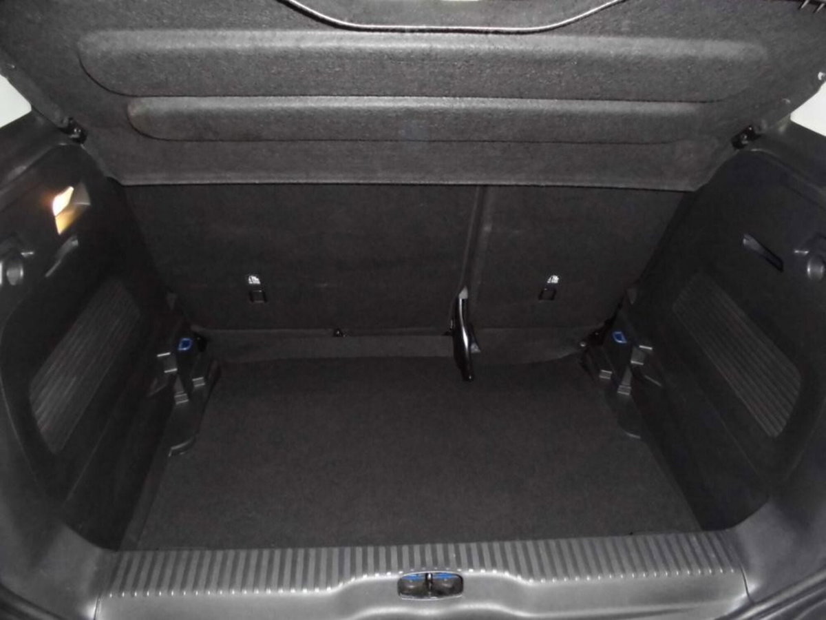 Citroen C3 Aircross BlueHDi 120 S&S EAT6 Shine Pack (13)