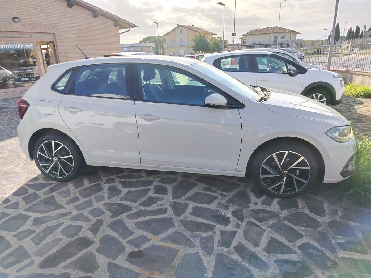 Volkswagen Polo 1.0 EVO (9)