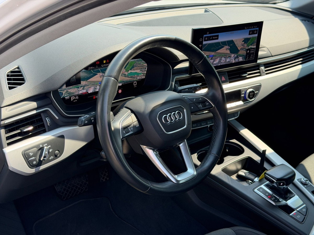Audi A4 Avant 35 TDI/163 CV S tronic Business Advanced (10)