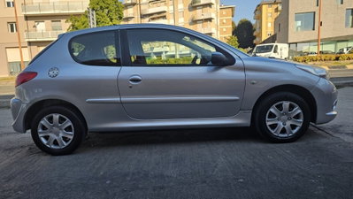 Peugeot 206 60CV 3p. Trendy (16)