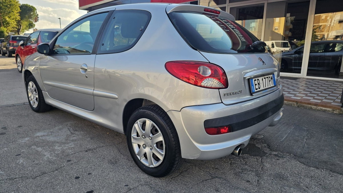 Peugeot 206 60CV 3p. Trendy (3)
