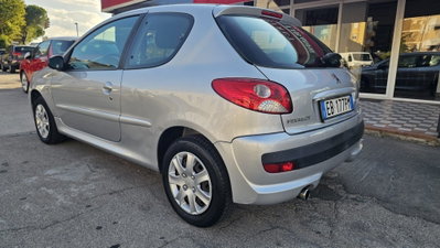 Peugeot 206 60CV 3p. Trendy (3)