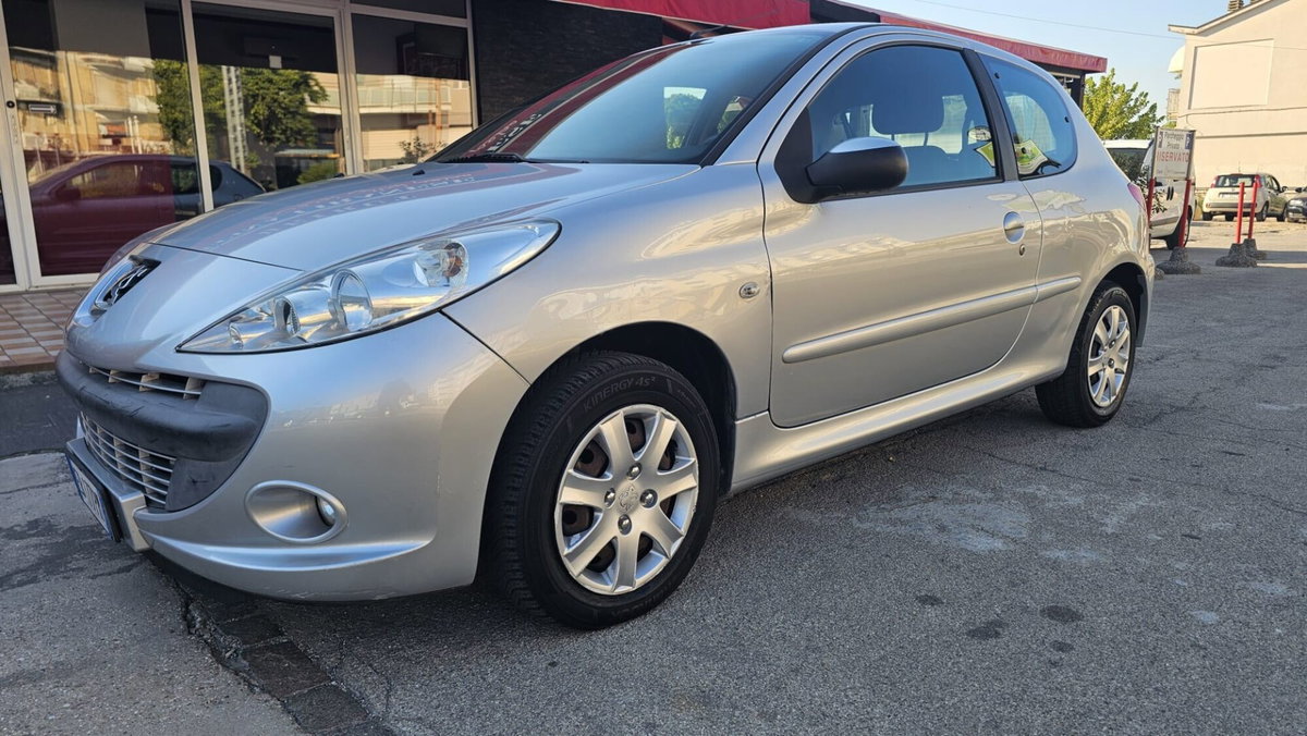 Peugeot 206 60CV 3p. Trendy (8)