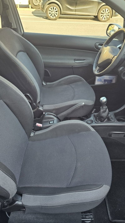 Peugeot 206 60CV 3p. Trendy (9)