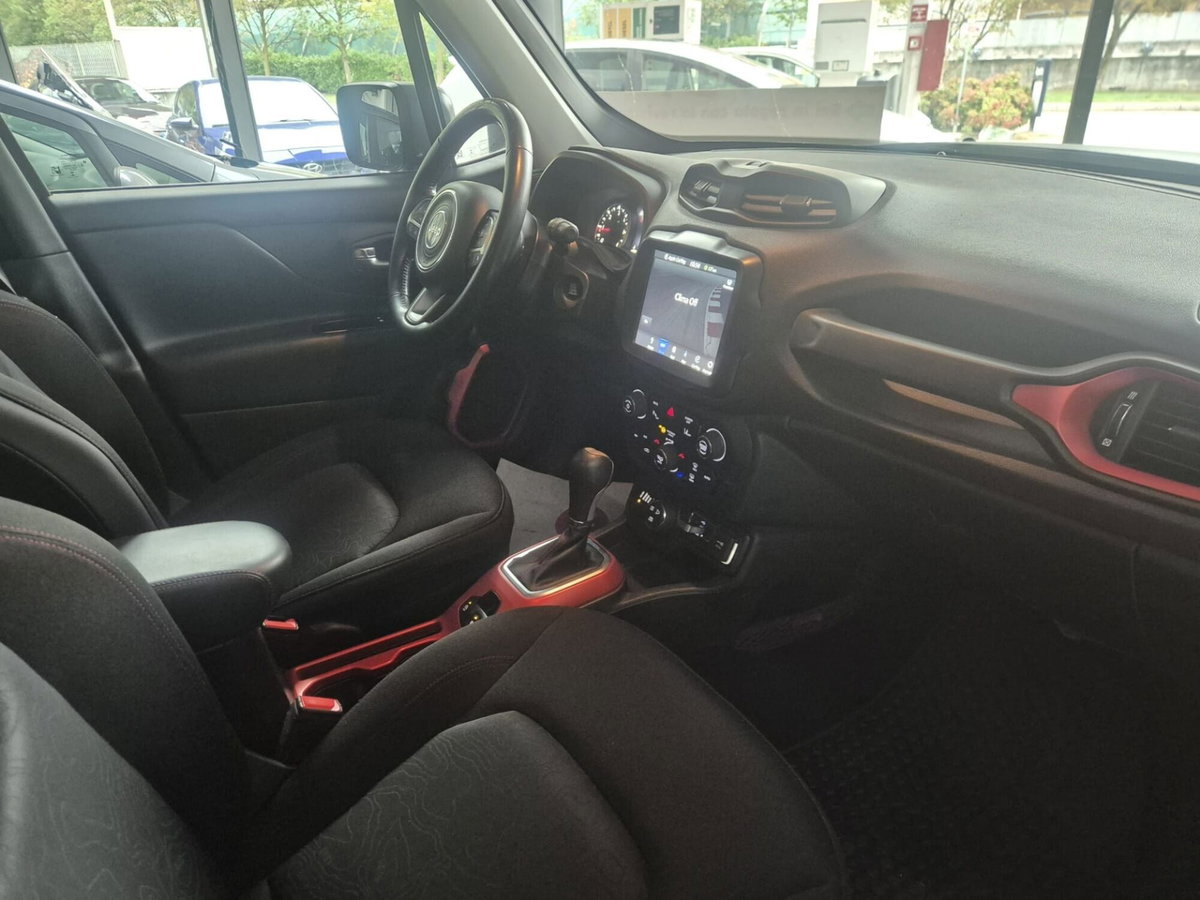 Jeep Renegade 2.0 Mjt 170CV 4WD Active Drive Low Trailhawk (5)