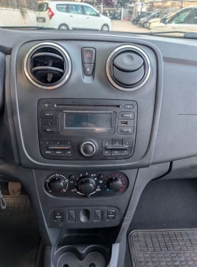 Dacia Sandero 1.5 dCi 75CV Ambiance (12)