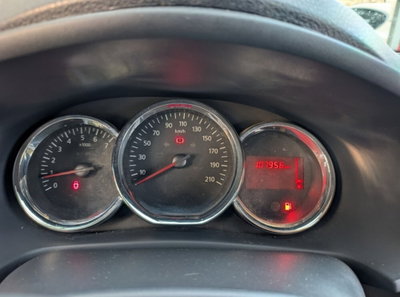 Dacia Sandero 1.5 dCi 75CV Ambiance (13)