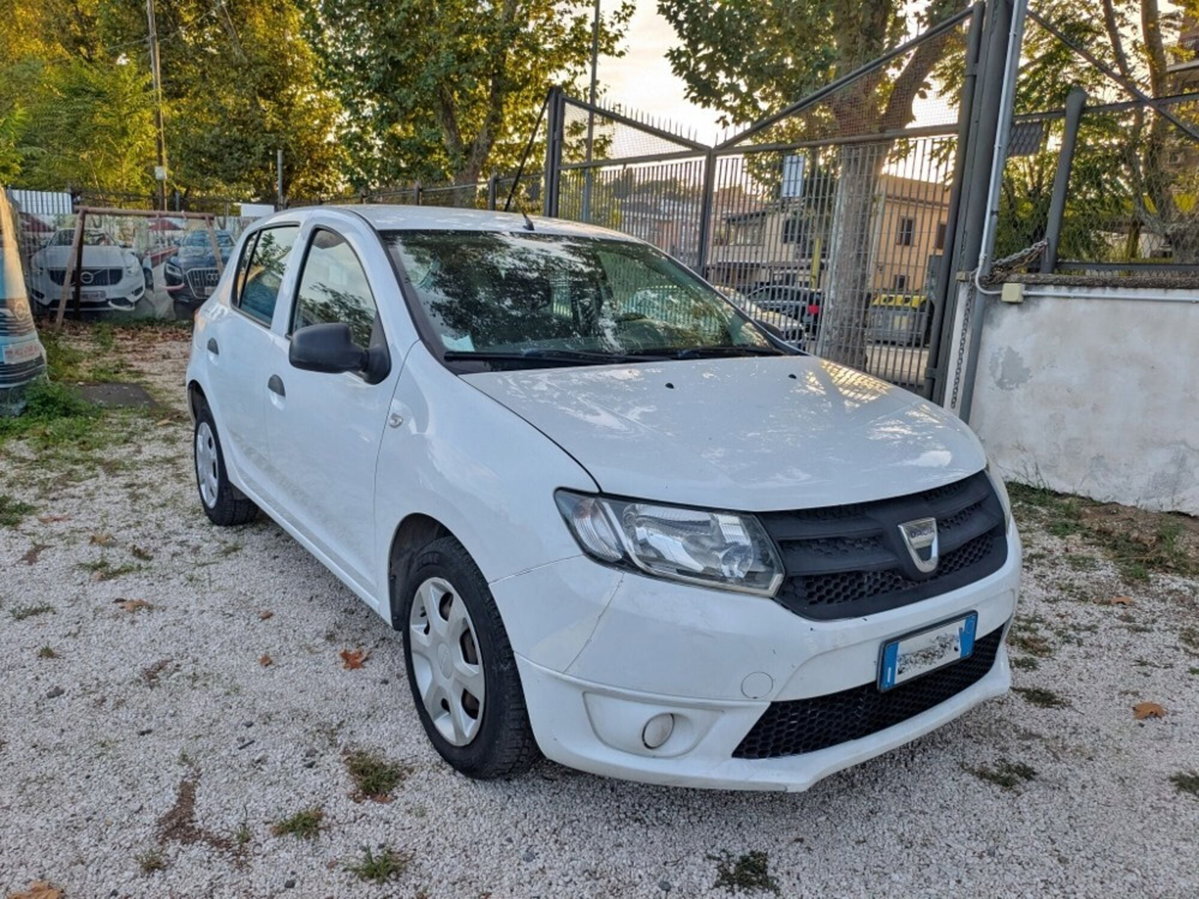 Dacia Sandero 1.5 dCi 75CV Ambiance (2)