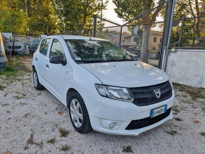 Dacia Sandero 1.5 dCi 75CV Ambiance (2)