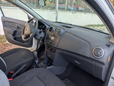 Dacia Sandero 1.5 dCi 75CV Ambiance (9)
