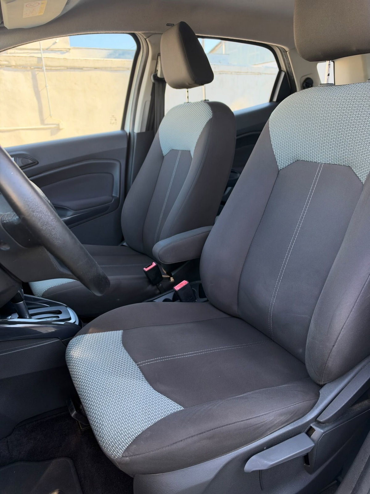 Ford EcoSport 1.5 110 CV Powershift Titanium (7)