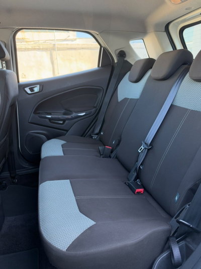 Ford EcoSport 1.5 110 CV Powershift Titanium (9)