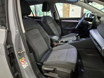 Volkswagen Golf 1.5 tsi Edition 115cv (7)