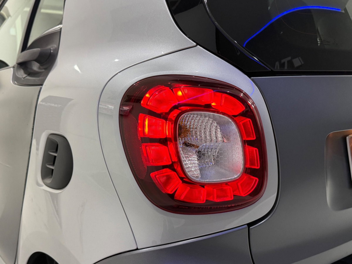 smart Fortwo 70 1.0 Passion (10)
