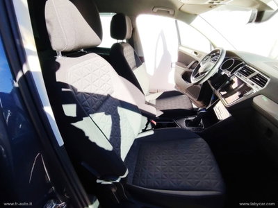 Volkswagen Tiguan 2.0 TDI 150 CV SCR DSG 4MOTION R-Line (13)